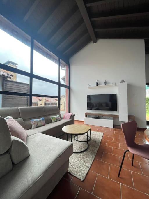 Villa Giraldillo Colunga Exteriör bild