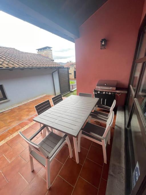 Villa Giraldillo Colunga Exteriör bild